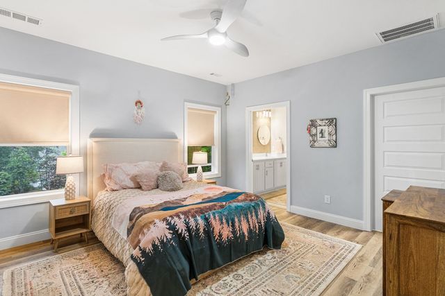 1060 Chatuge Village Circle, Hayesville, NC 28904