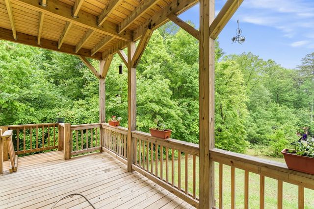 1060 Chatuge Village Circle, Hayesville, NC 28904