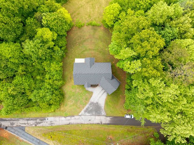 1060 Chatuge Village Circle, Hayesville, NC 28904