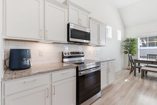 5823 Bear Trl, Rockvale, TN 37153