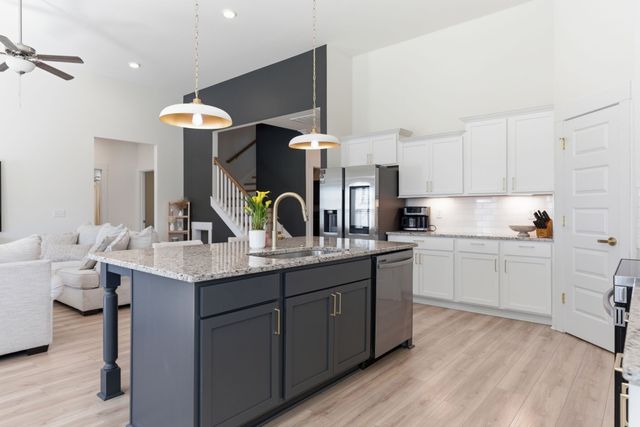 5823 Bear Trl, Rockvale, TN 37153