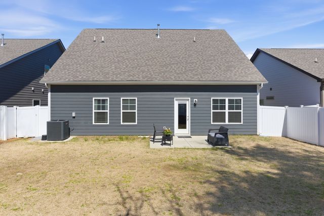 5823 Bear Trl, Rockvale, TN 37153