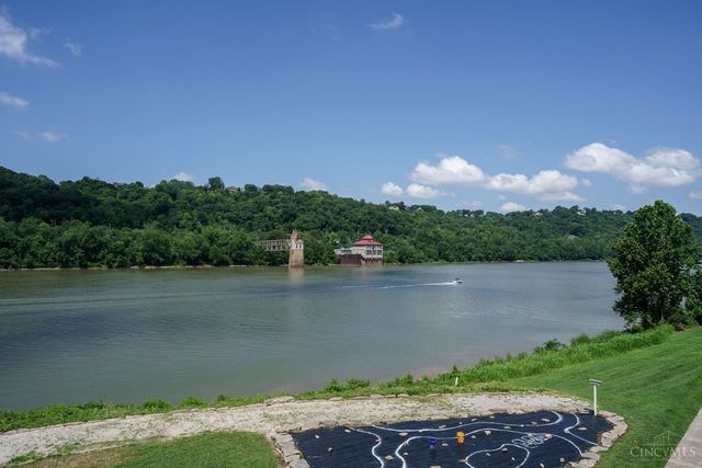 5749 Sanctuary Place, Cincinnati, OH 45230