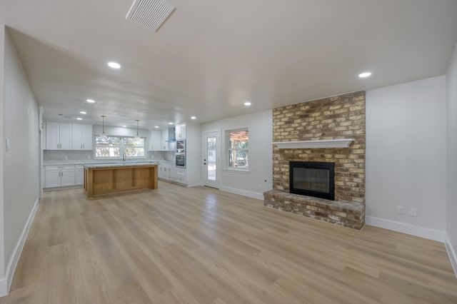 26206 Maplewood Drive, Spring, TX 77386