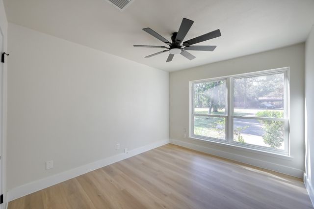 26206 Maplewood Drive, Spring, TX 77386