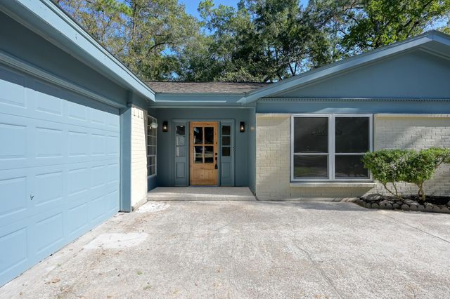 26206 Maplewood Drive, Spring, TX 77386