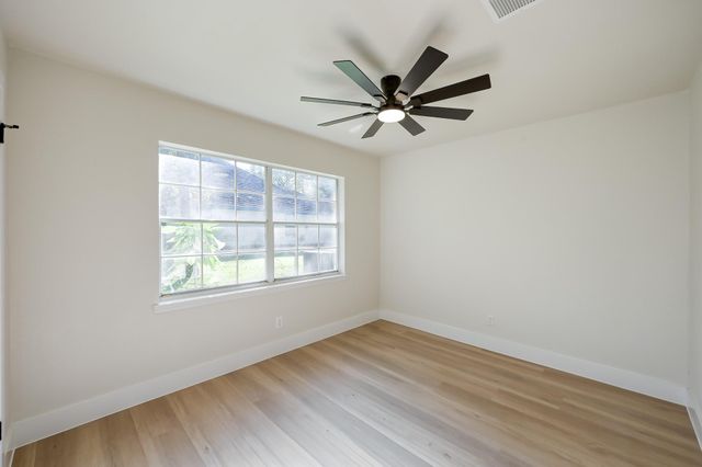 26206 Maplewood Drive, Spring, TX 77386