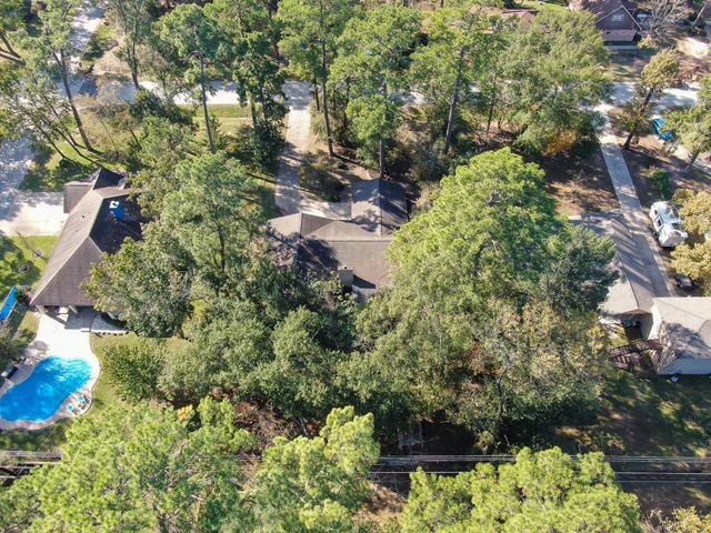 26206 Maplewood Drive, Spring, TX 77386