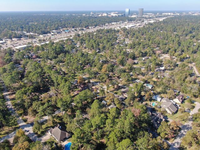 26206 Maplewood Drive, Spring, TX 77386