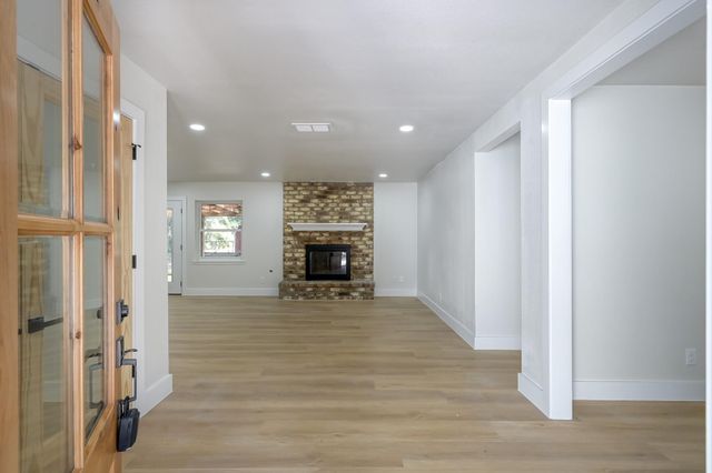 26206 Maplewood Drive, Spring, TX 77386