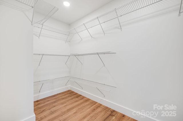 382 Holtzclaw Street, Canton, NC 28716