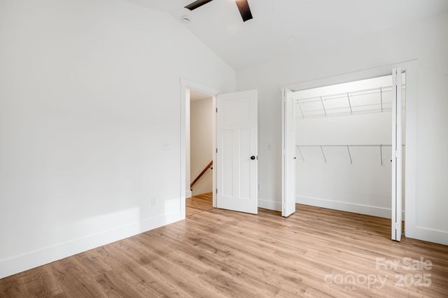 382 Holtzclaw Street, Canton, NC 28716