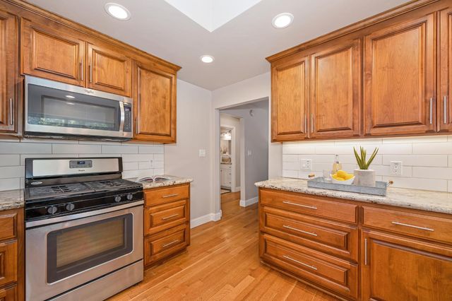 6336 Horseshoe Bar, Loomis, CA 95650