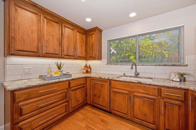 6336 Horseshoe Bar, Loomis, CA 95650