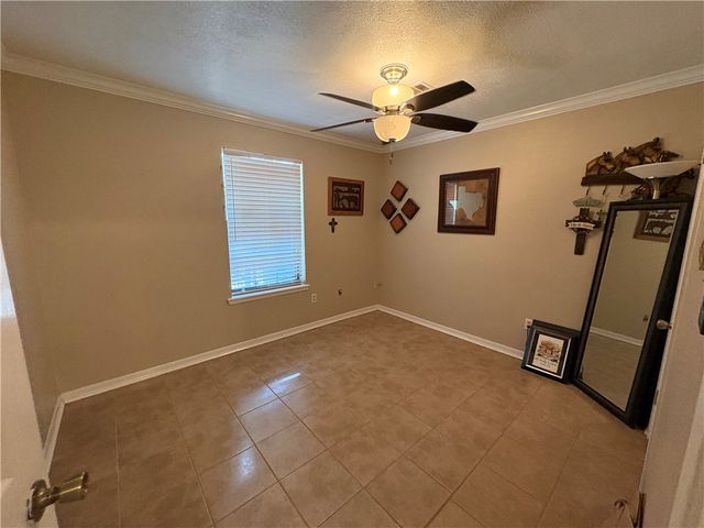 1501 Maple Drive, Bryan, TX 77803