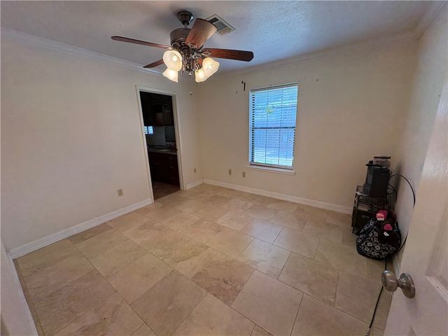 1501 Maple Drive, Bryan, TX 77803