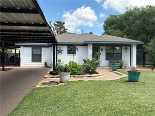 1501 Maple Drive, Bryan, TX 77803