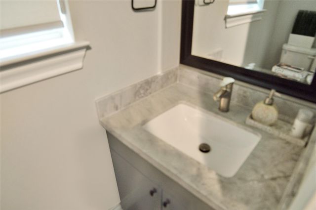 8918 Spring Knoll Forest Drive, Houston, TX 77080