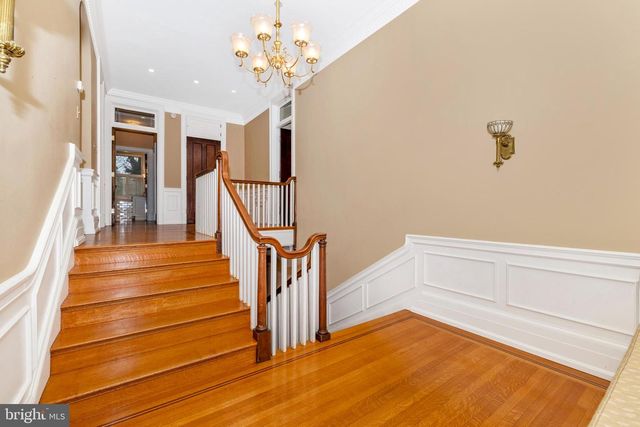 307 UPPER COLLEGE TER, Frederick, MD 21701