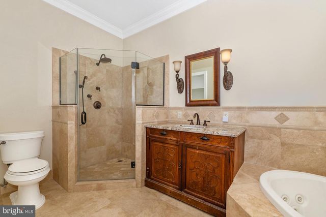 307 UPPER COLLEGE TER, Frederick, MD 21701