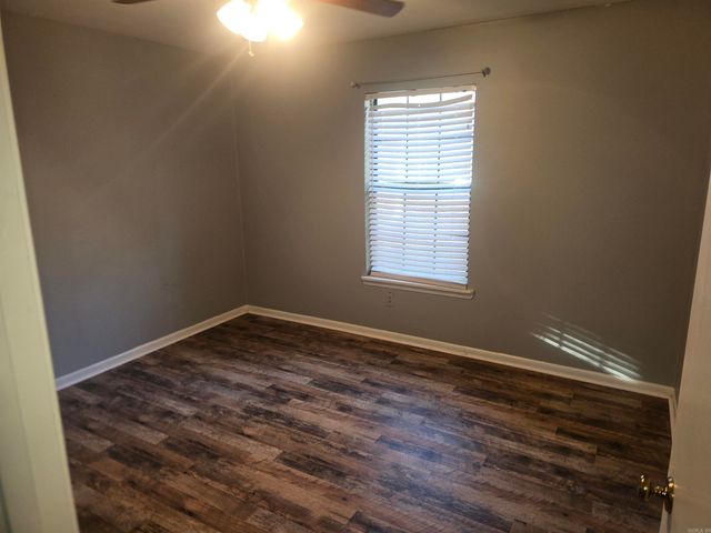 2502 Creekview Lane, White Hall, AR 71602