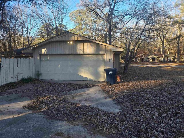 2502 Creekview Lane, White Hall, AR 71602