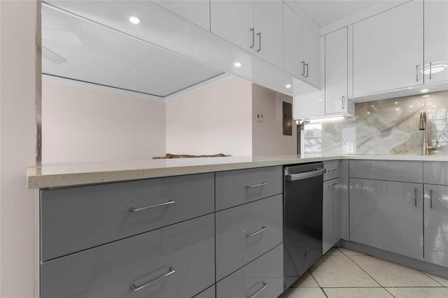 2122 Cambridge F 2122, Deerfield Beach, FL 33442