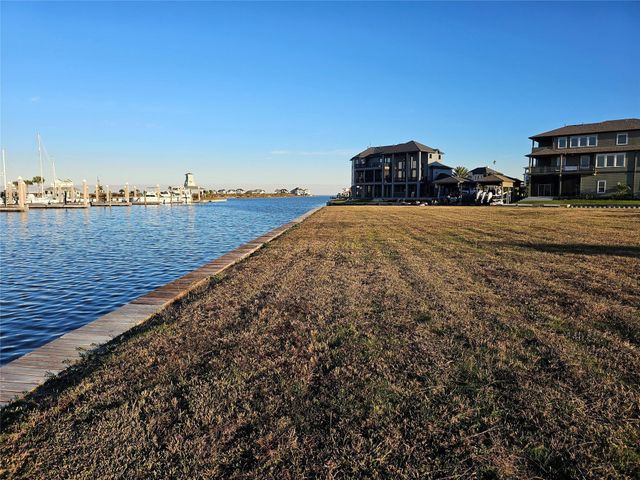 49 Shell Key, Hitchcock, TX 77563