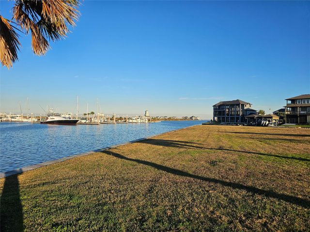 49 Shell Key, Hitchcock, TX 77563