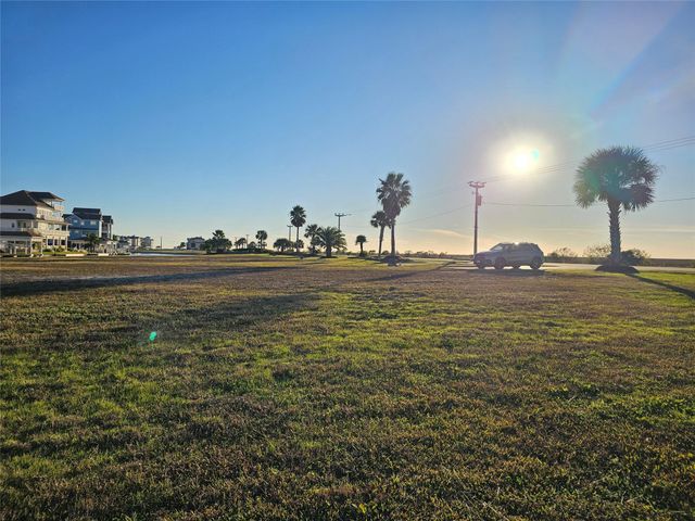 49 Shell Key, Hitchcock, TX 77563