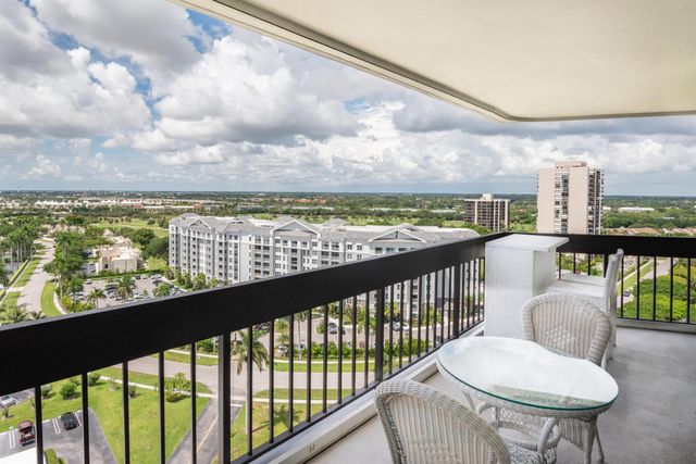 2000 Presidential Way 1606, West Palm Beach, FL 33401