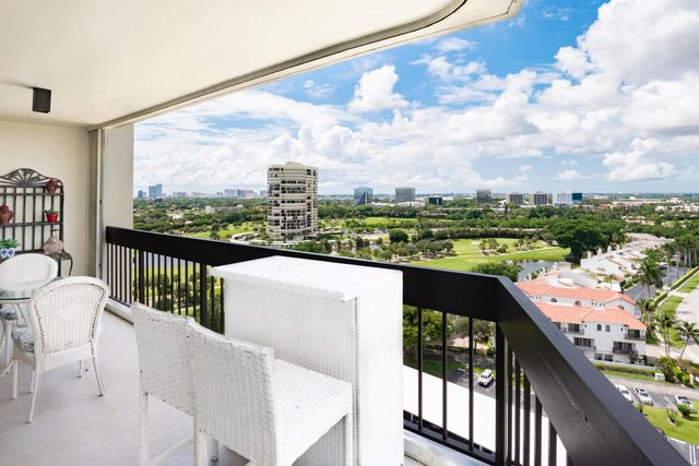 2000 Presidential Way 1606, West Palm Beach, FL 33401