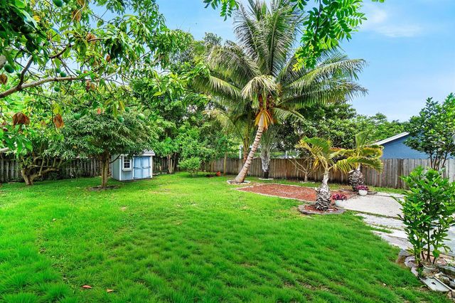 5119 Oak Hill Road, Delray Beach, FL 33484
