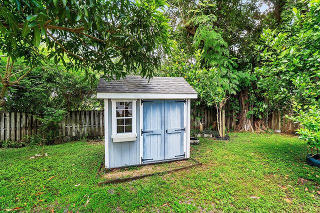 5119 Oak Hill Road, Delray Beach, FL 33484