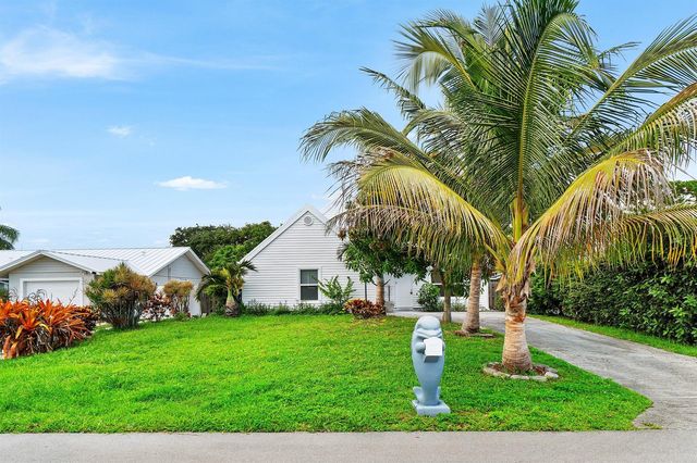 5119 Oak Hill Road, Delray Beach, FL 33484