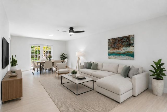 5119 Oak Hill Road, Delray Beach, FL 33484