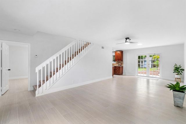 5119 Oak Hill Road, Delray Beach, FL 33484