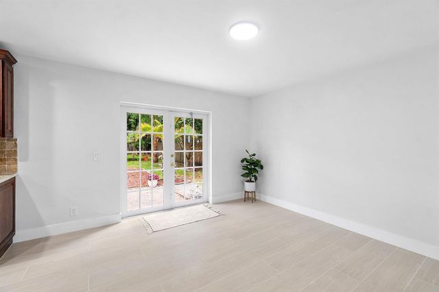 5119 Oak Hill Road, Delray Beach, FL 33484