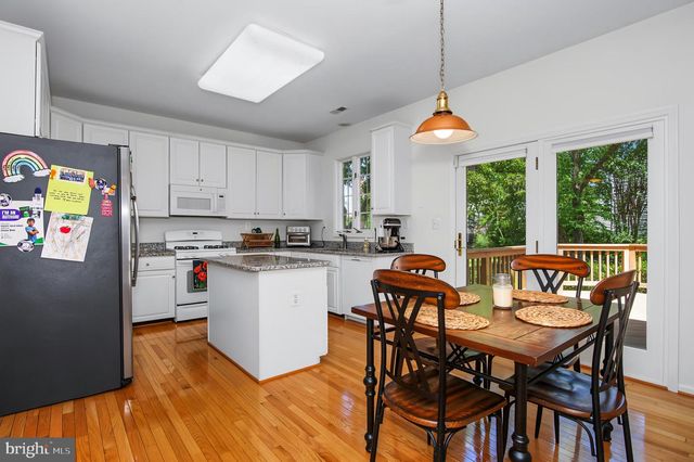12952 OLD PLAINS RD, Fairfax, VA 22033