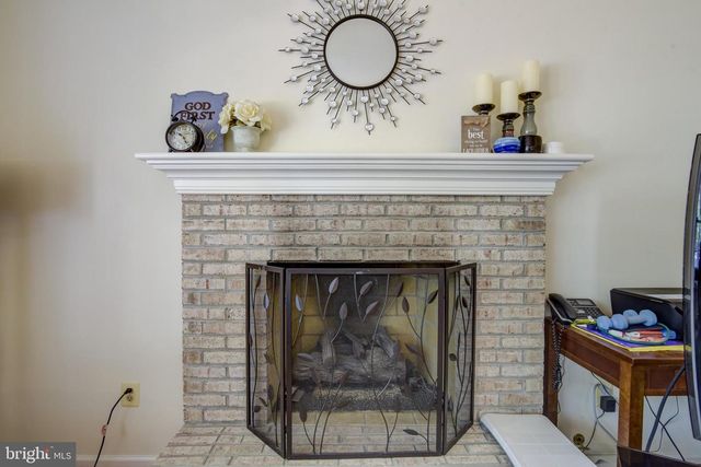 12952 OLD PLAINS RD, Fairfax, VA 22033
