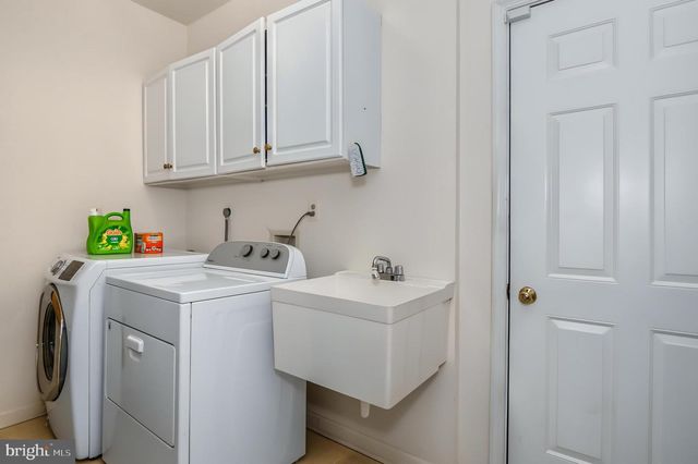 12952 OLD PLAINS RD, Fairfax, VA 22033