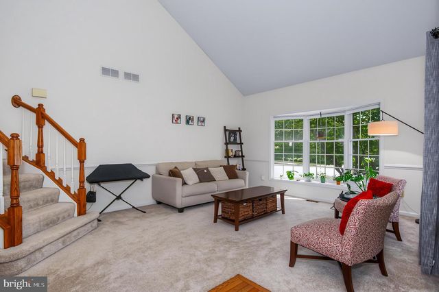 12952 OLD PLAINS RD, Fairfax, VA 22033