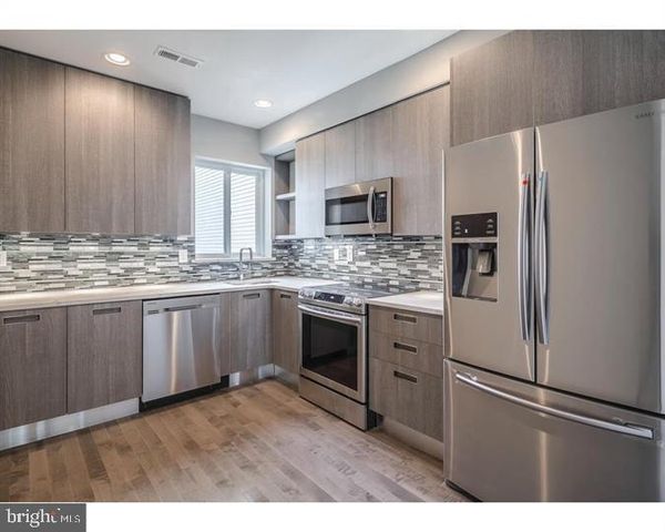 914 N 16TH ST #B, Philadelphia, PA 19130