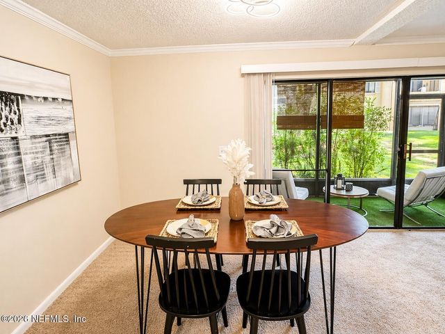 5811 ATLANTIC Boulevard 215, Jacksonville, FL 32207