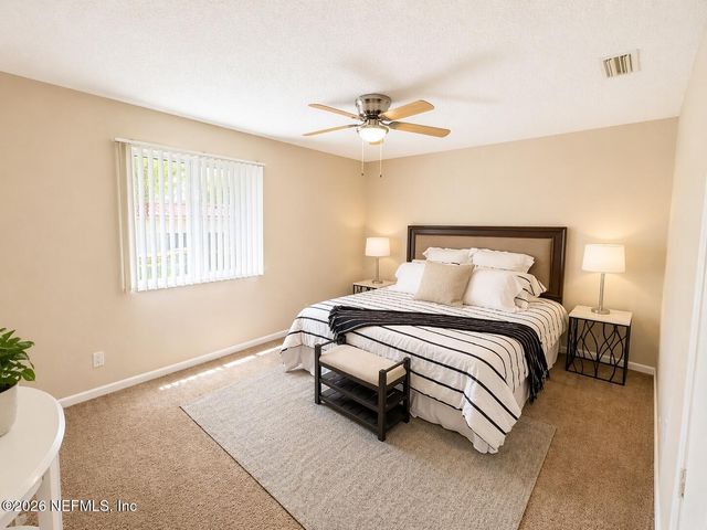 5811 ATLANTIC Boulevard 215, Jacksonville, FL 32207