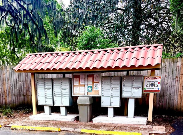 5811 ATLANTIC Boulevard 215, Jacksonville, FL 32207