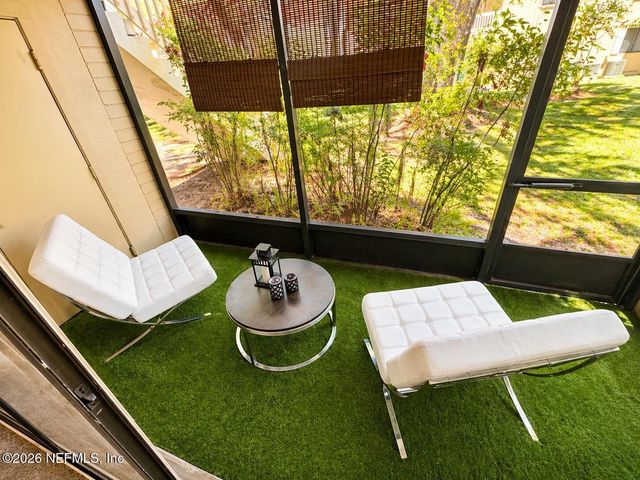 5811 ATLANTIC Boulevard 215, Jacksonville, FL 32207