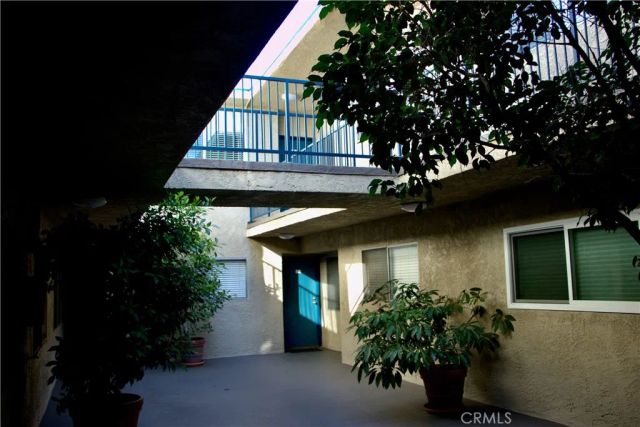 14560 Clark Street 105, Sherman Oaks, CA 91411