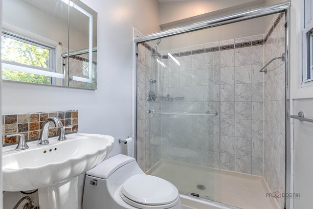 533 Cherry Lane, Glenview, IL 60025