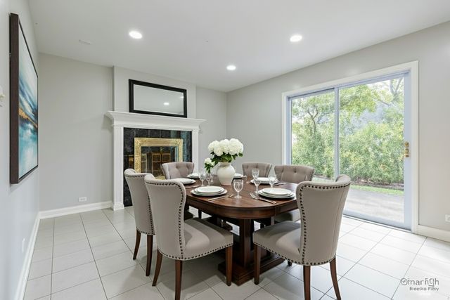 533 Cherry Lane, Glenview, IL 60025